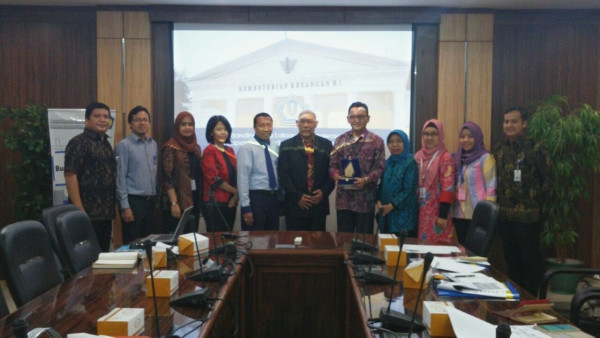 Studi Banding Tata Kelola Pengawasan Internal pada Sekretariat Inspektorat Jenderal Kementerian Keuangan RI